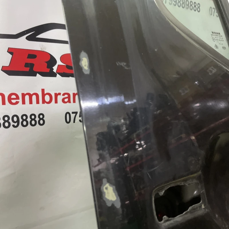 Usa dreapta spate / Nissan Navara D40 2007 / Caroserie, oglinzi si faruri