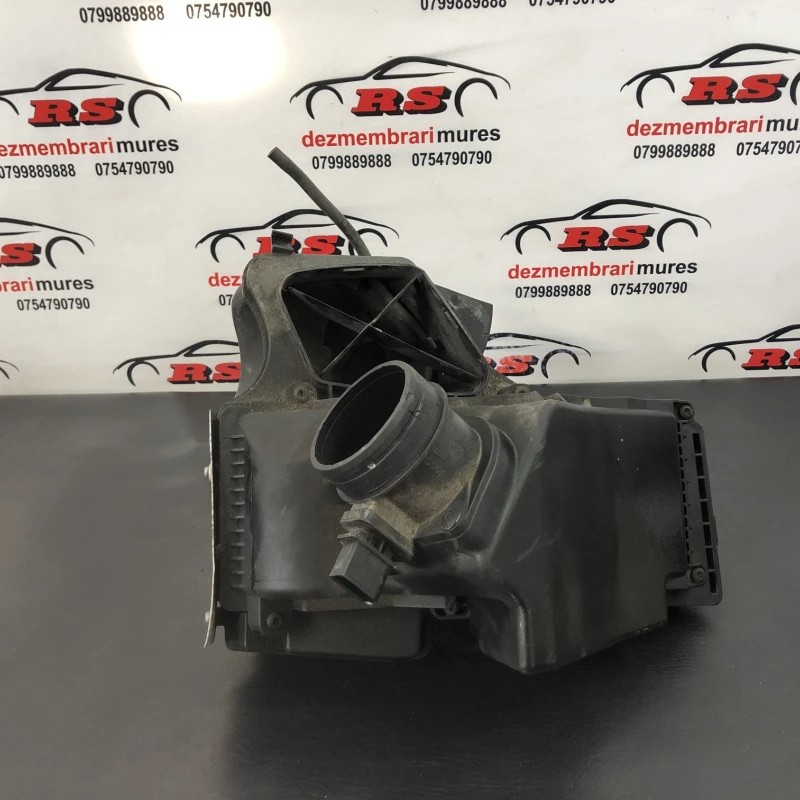 Carcasa filtru aer / Audi A4 B8 2009 / Motor, racire si evacuare