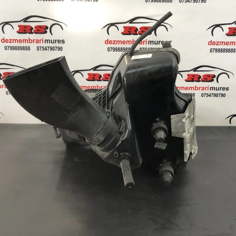 Carcasa filtru aer / Audi A4 B8 2009 / Motor, racire si evacuare