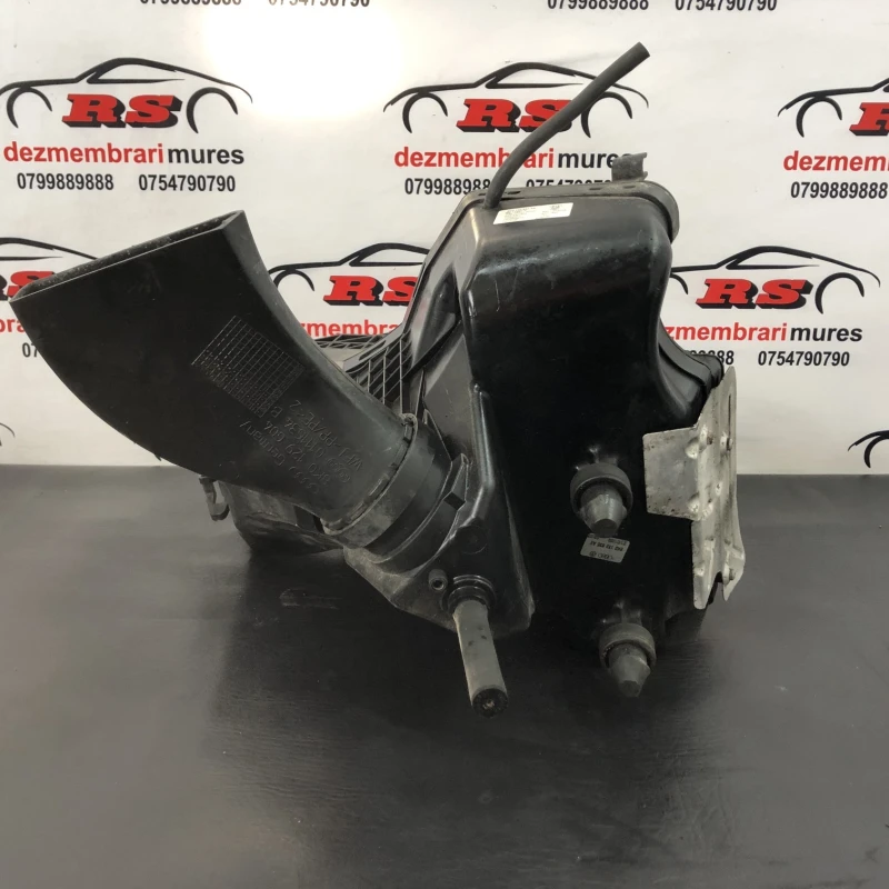 Carcasa filtru aer / Audi A4 B8 2009 / Motor, racire si evacuare