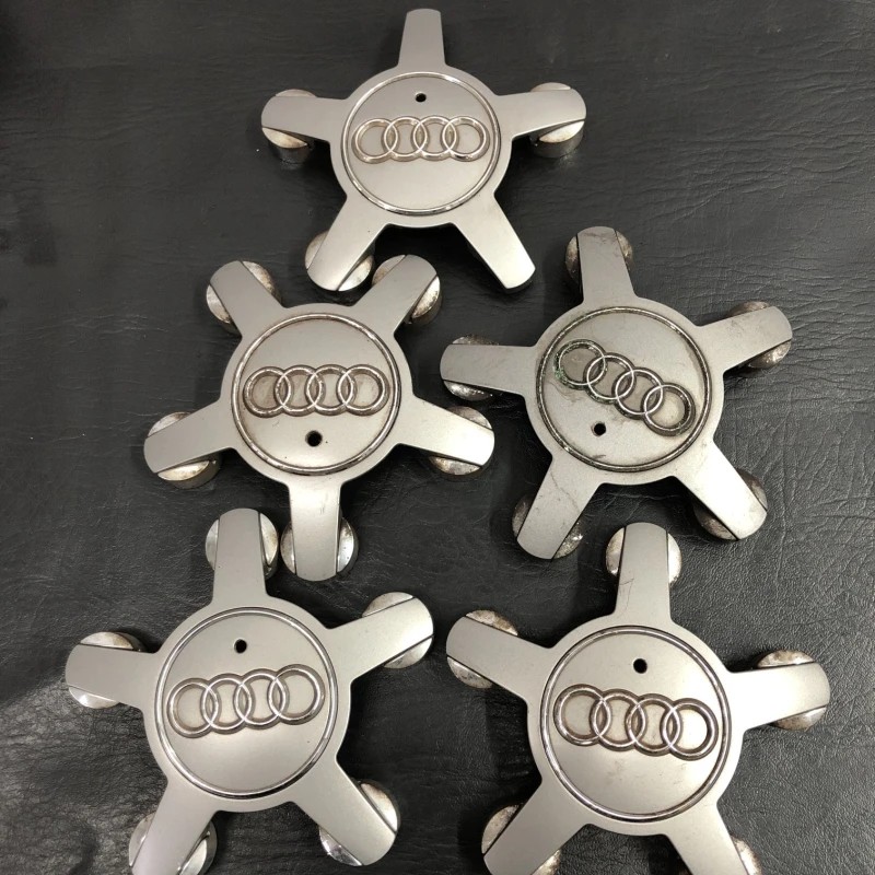 Capac central janta / Audi A4 B8 2010 / Accesorii roti si capace