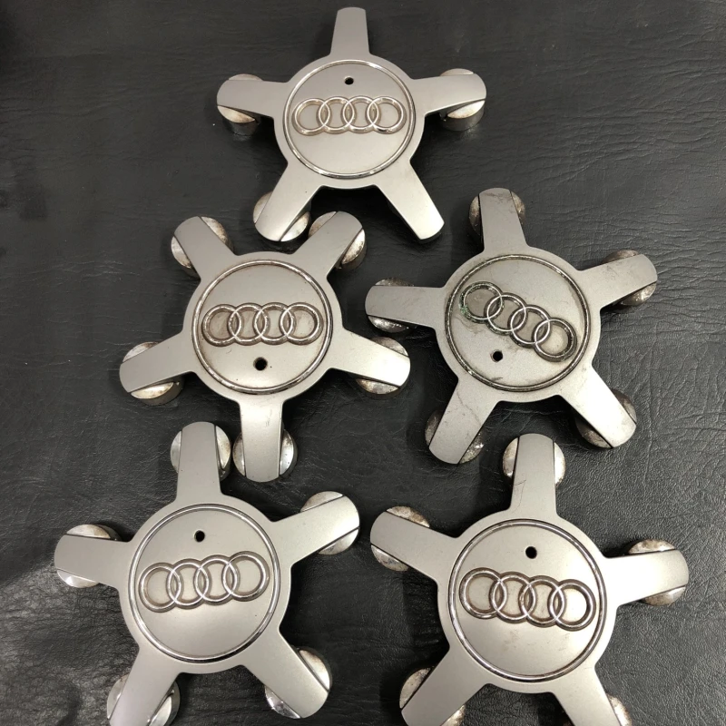 Capac central janta / Audi A4 B8 2010 / Accesorii roti si capace