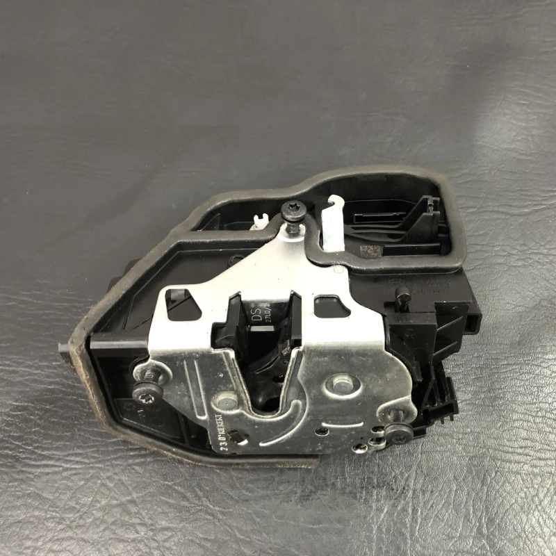 Iala broasca usa stanga spate BMW 