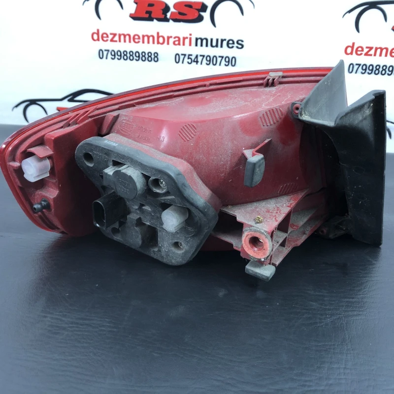 Stop dreapta caroserie / Audi A4 B8 2010 / Caroserie, oglinzi si faruri