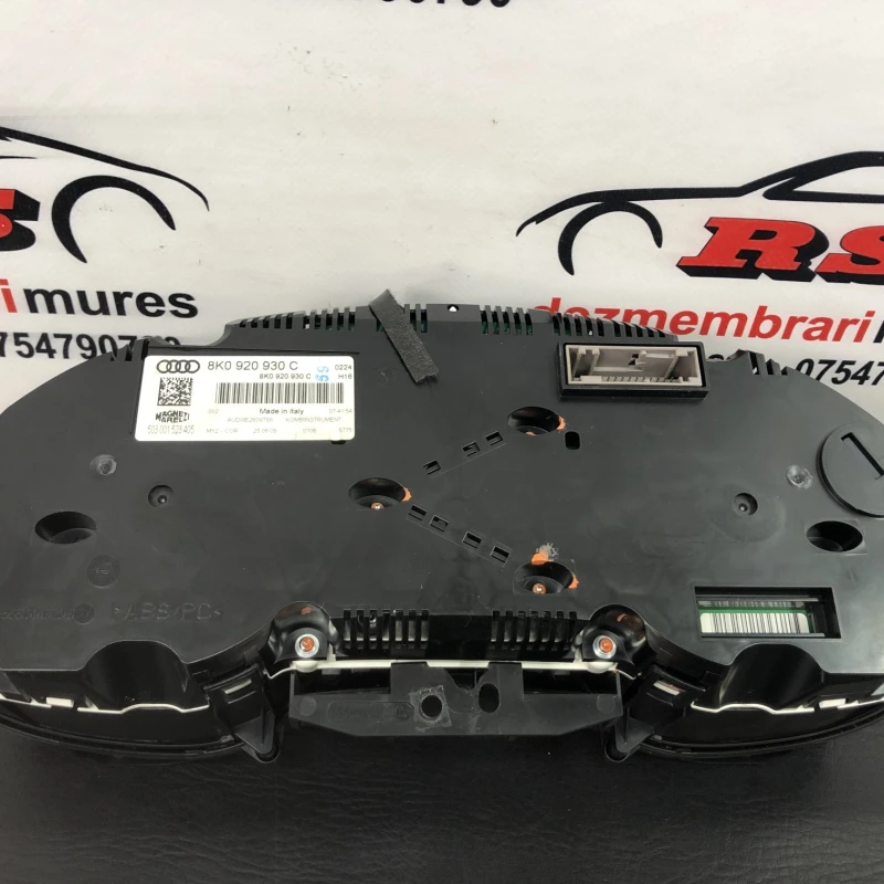 Ceas bord / Audi A4 B8 2010 / Audio si electronice