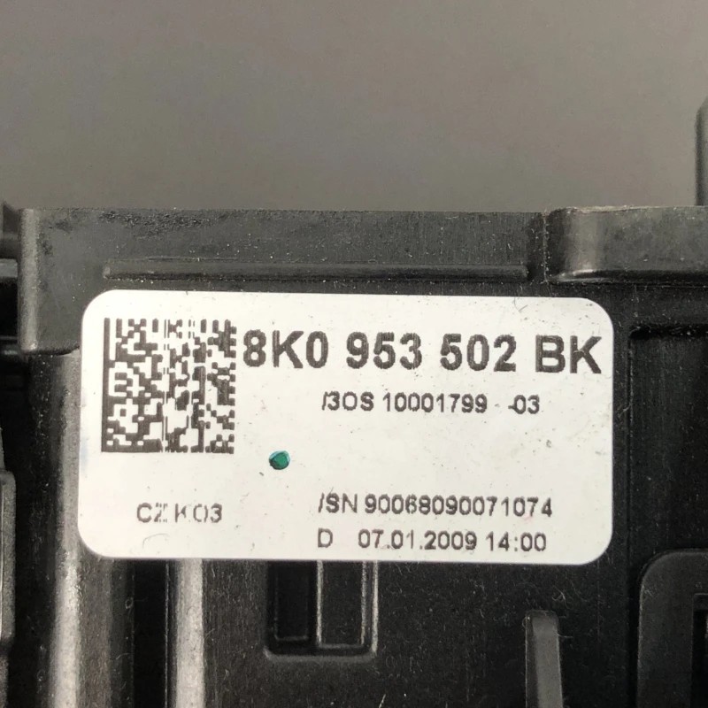 Spira volan cu manete / Audi A4 B8 2009 / Audio si electronice