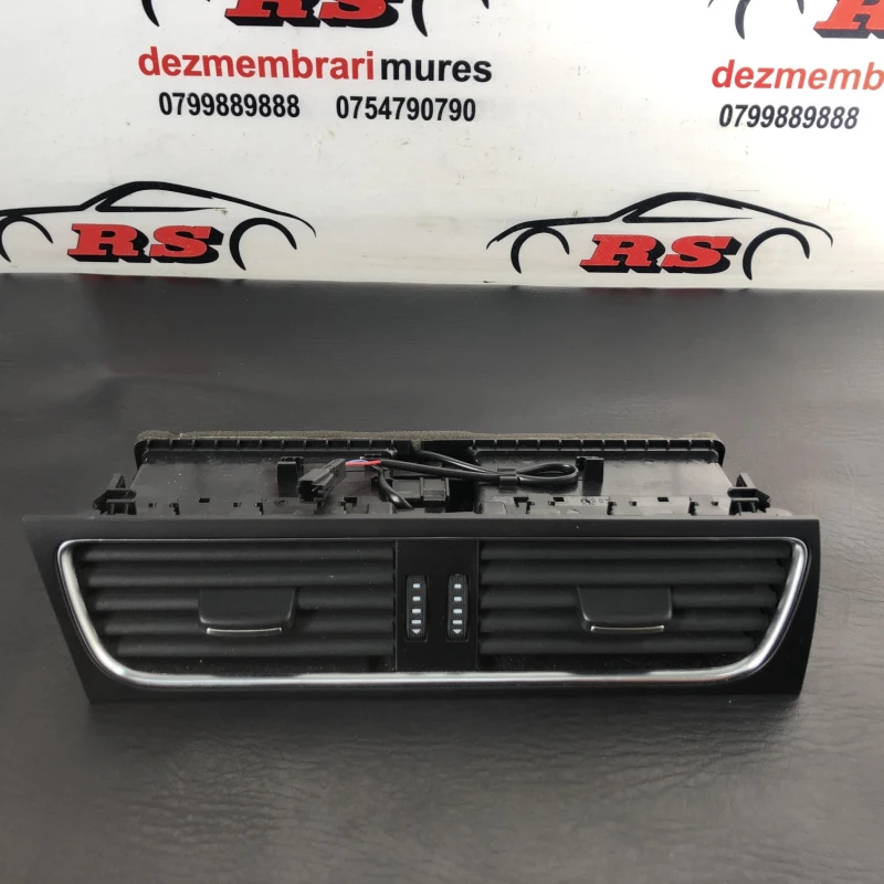 Grila aer bord Audi 