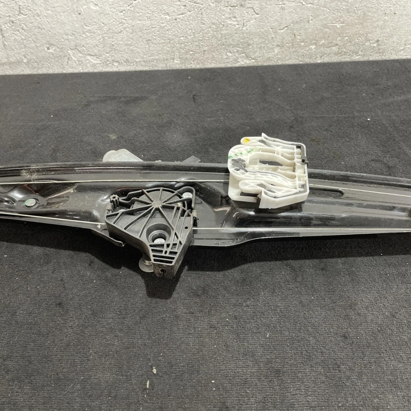 Motoras geam dreapta spate / BMW X3 F25 2011 / Caroserie, oglinzi si faruri