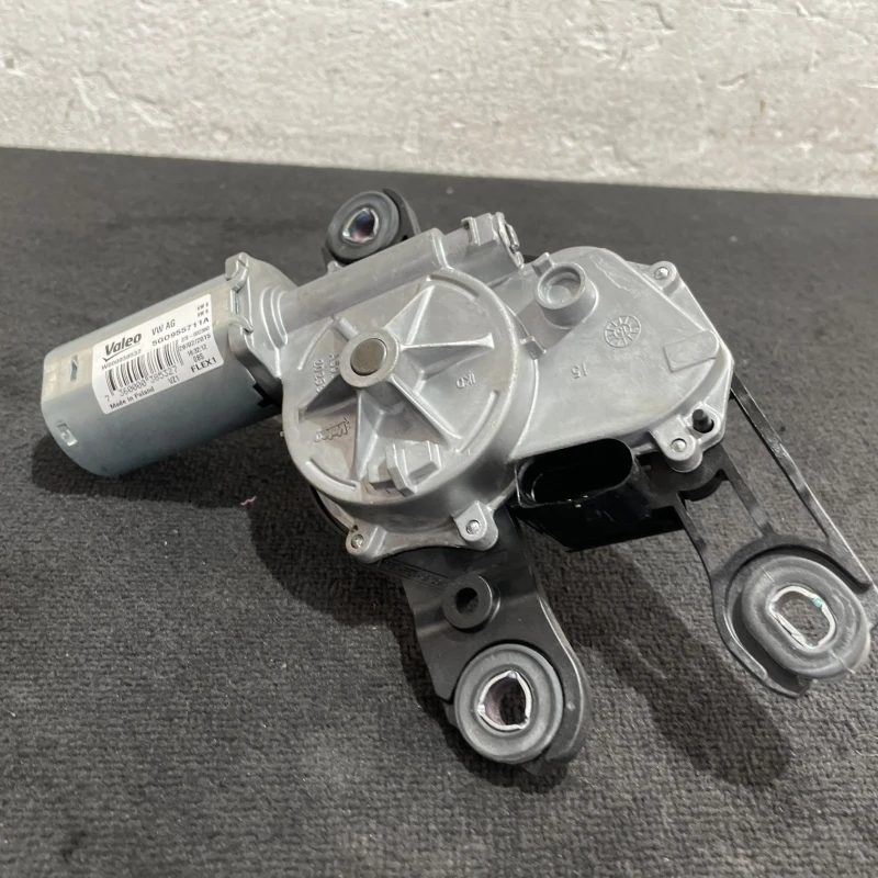 Motoras stergator haion / Volkswagen Passat B8 2016 / Audio si electronice