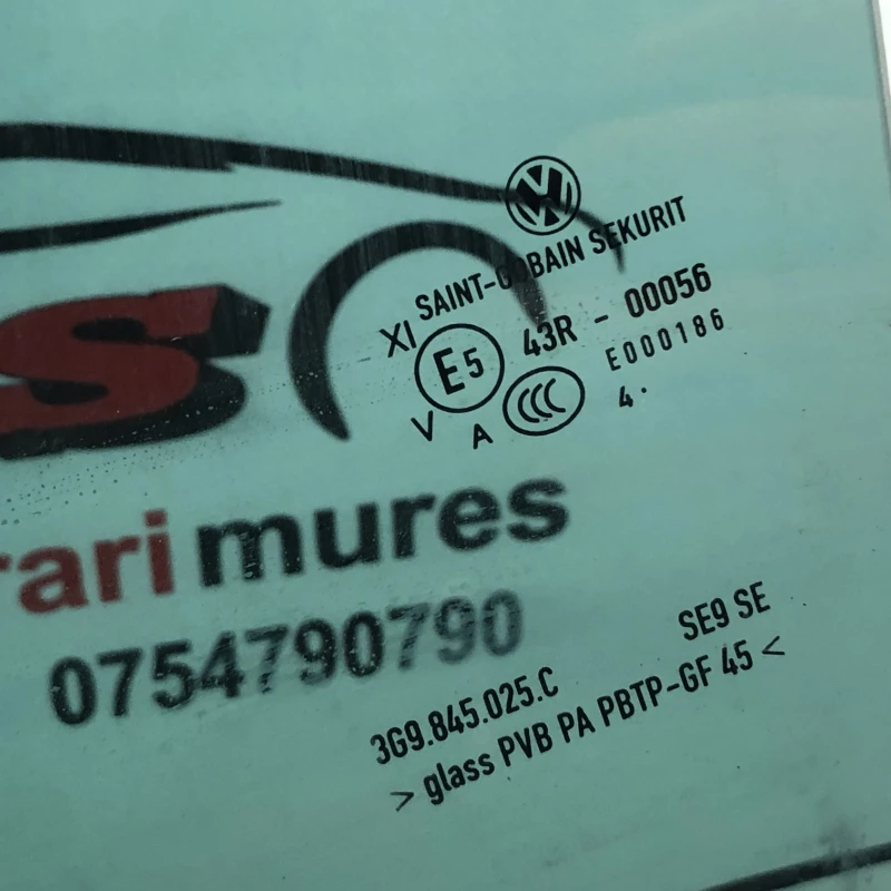 Geam stanga spate / Volkswagen Passat B8 2016 / Caroserie, oglinzi si faruri
