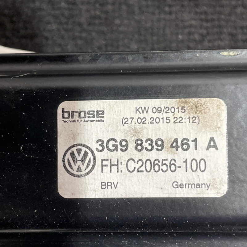 Macara geam stanga spate / Volkswagen Passat B8 2016 / Caroserie, oglinzi si faruri