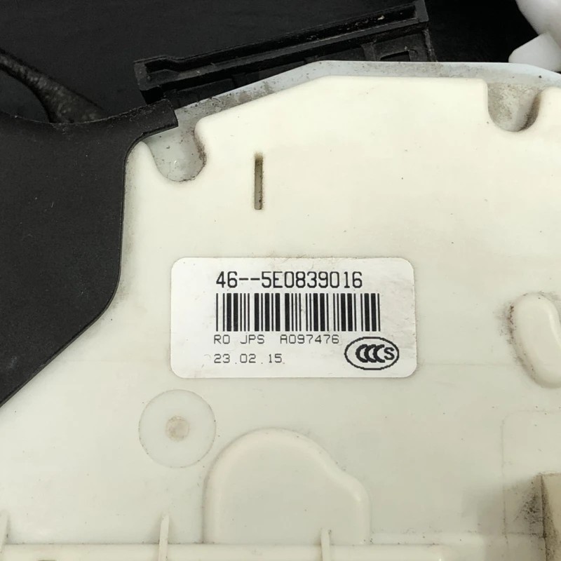 Iala broasca usa dreapta spate / Volkswagen Passat B8 2015 / Caroserie, oglinzi si faruri