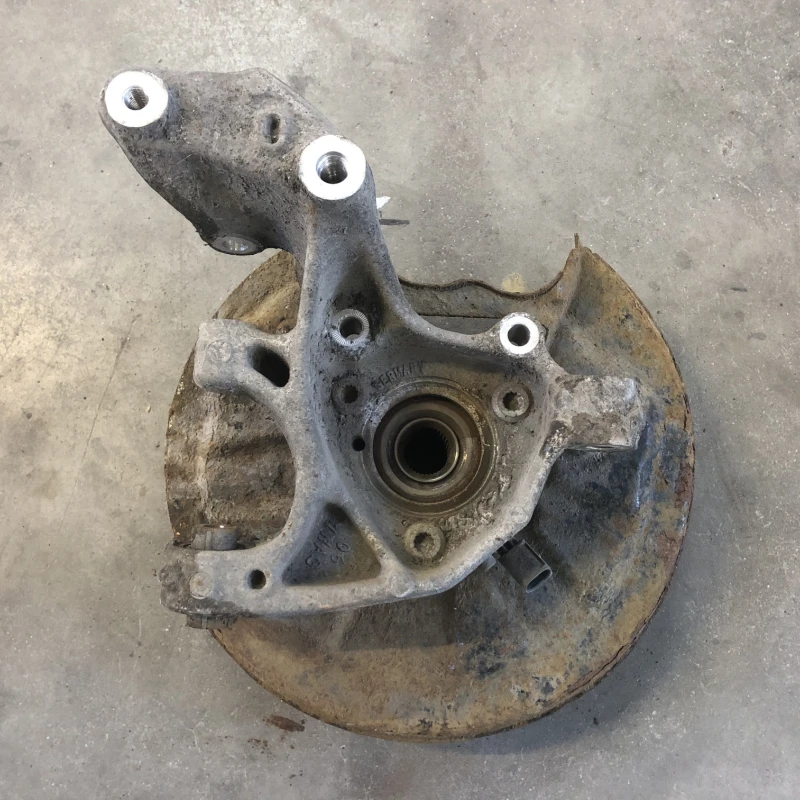 Fuzeta dreapta spate / Volkswagen Passat B8 2016 / Directie si suspensie