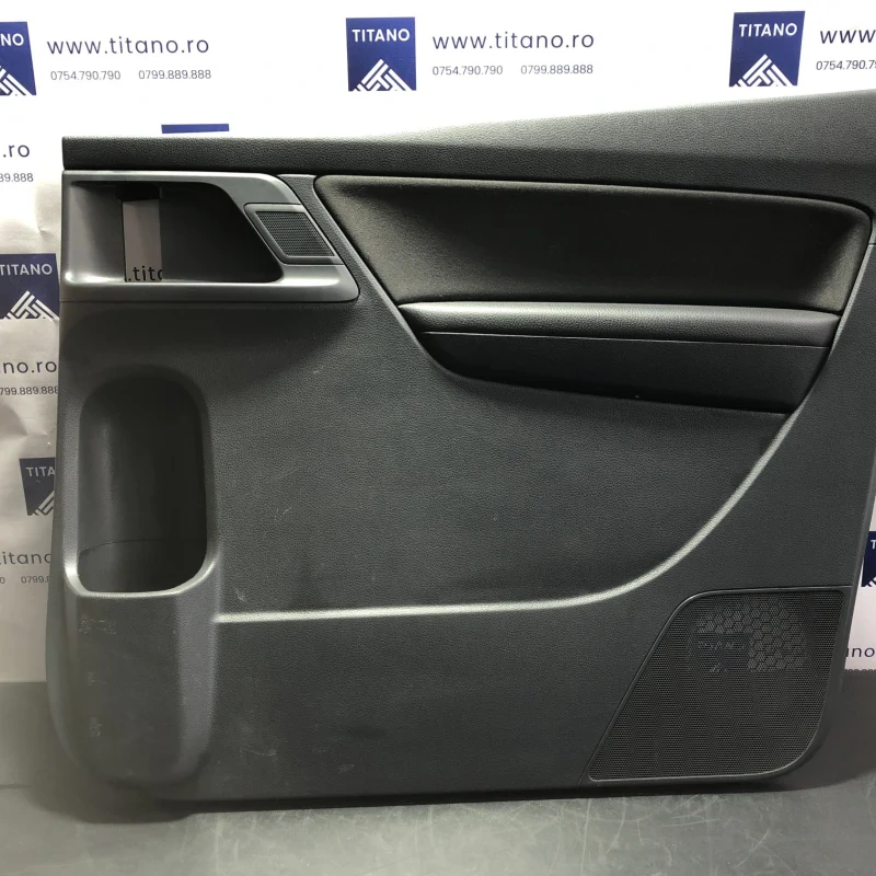 Panou tapiterie usa dreapta fata Seat 