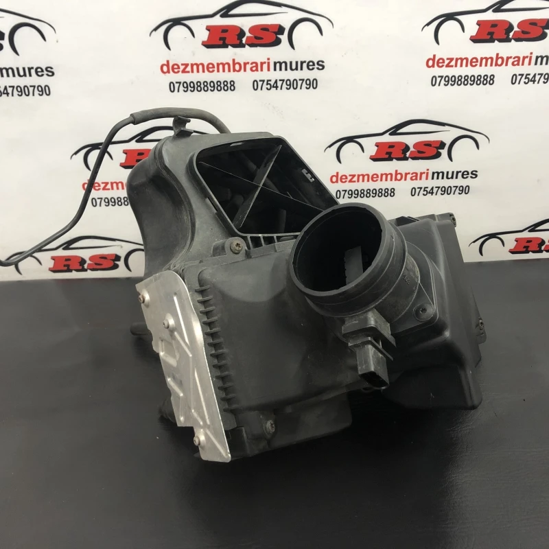 Carcasa filtru aer / Audi A4 B8 2009 / Motor, racire si evacuare