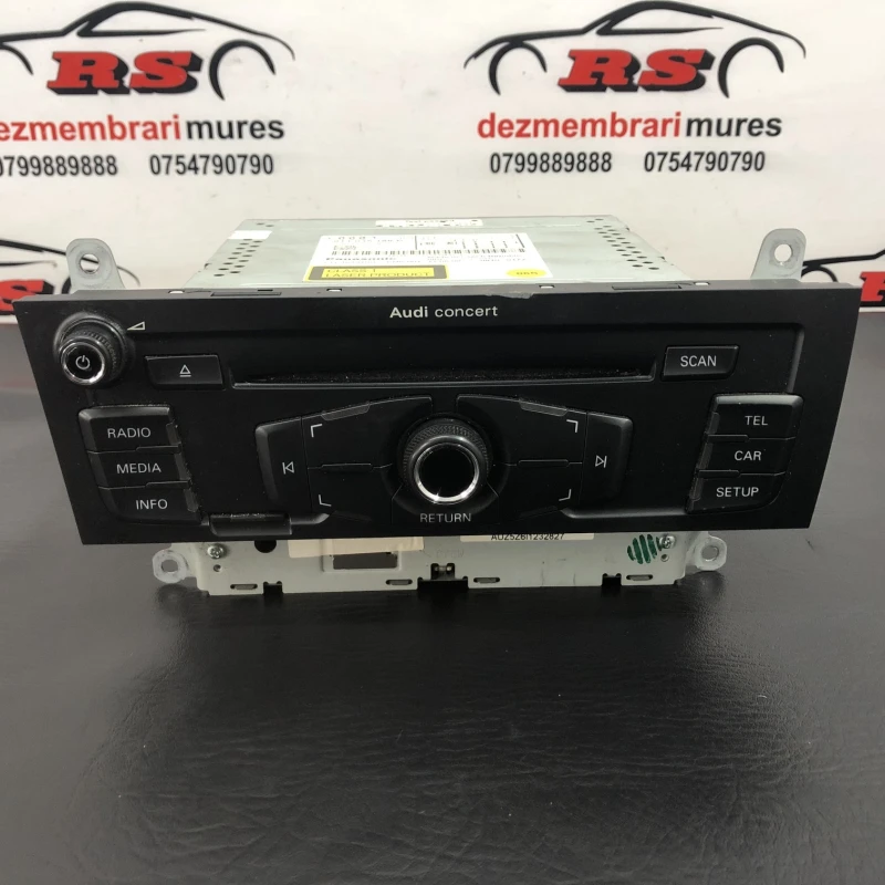 Radio CD / Audi A4 B8 2009 / Audio si electronice