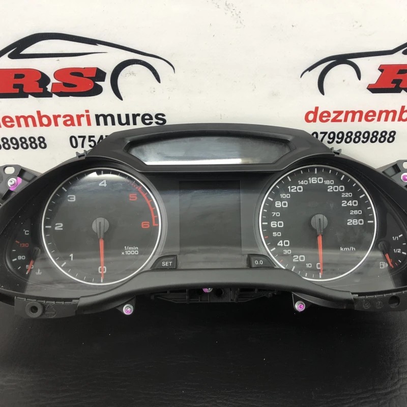 Ceas bord / Audi A4 B8 2009 / Audio si electronice