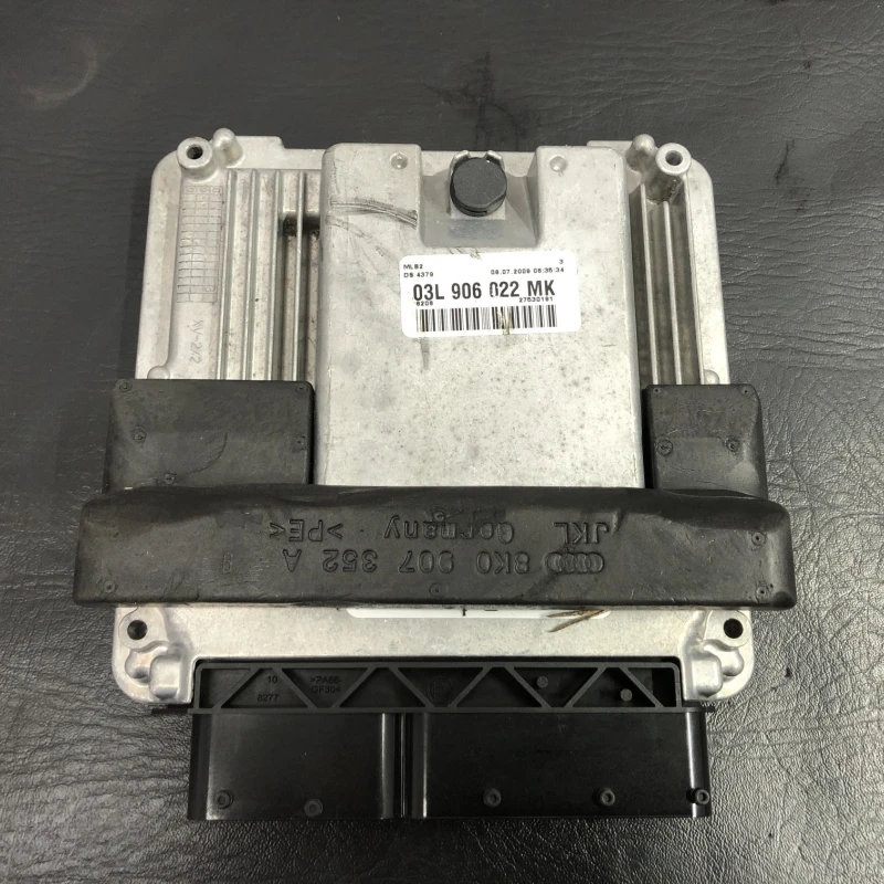 Calculator motor ecu Audi 