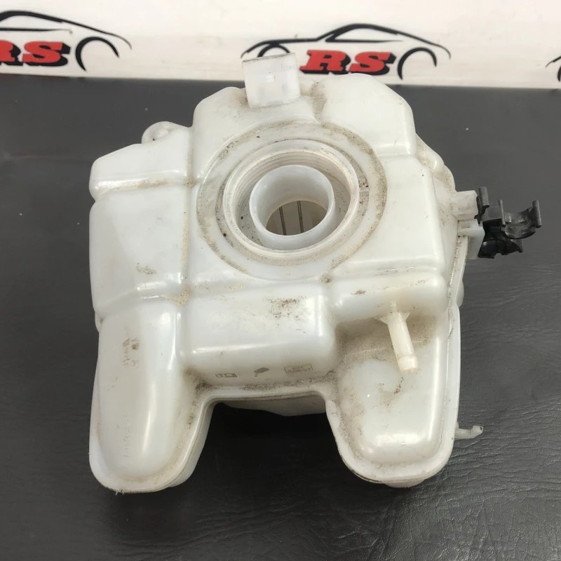 Vas expansiune Volkswagen Passat B8 2015