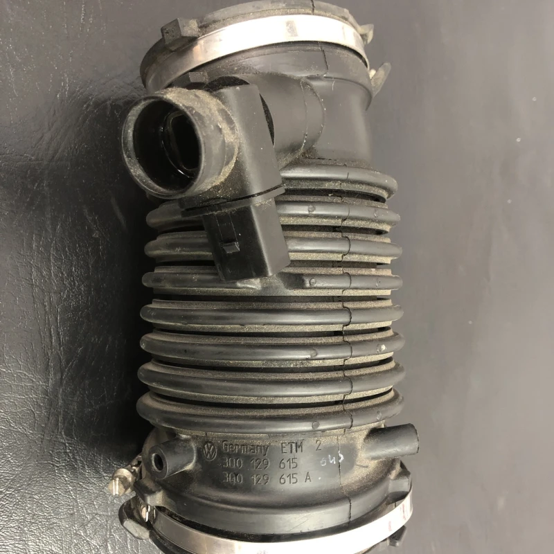 Furtun aer Volkswagen 