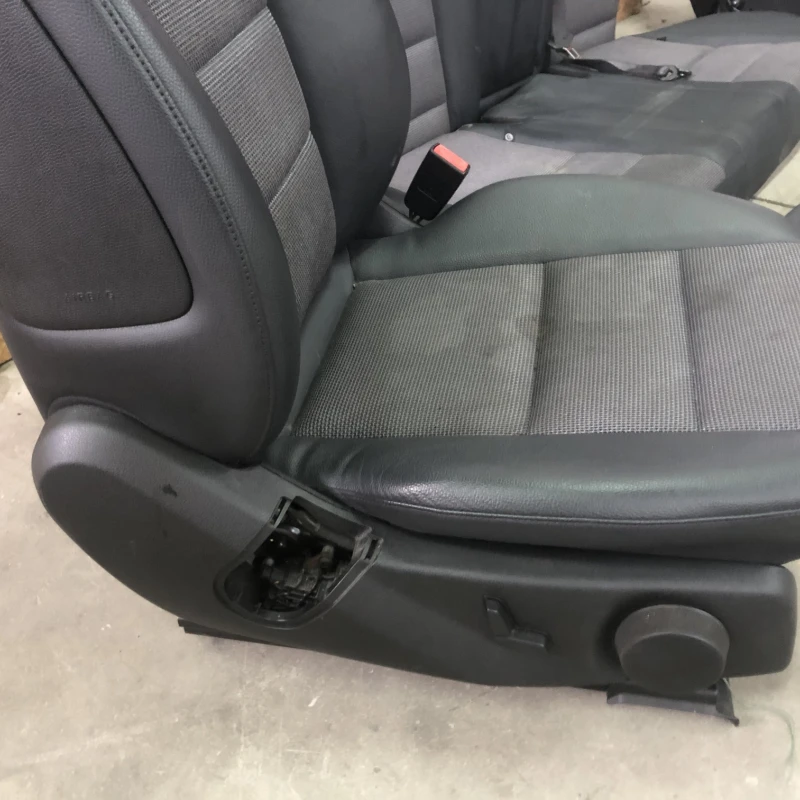 Scaune fata spate interior / Mercedes-Benz C Class W204 2011 / Interior
