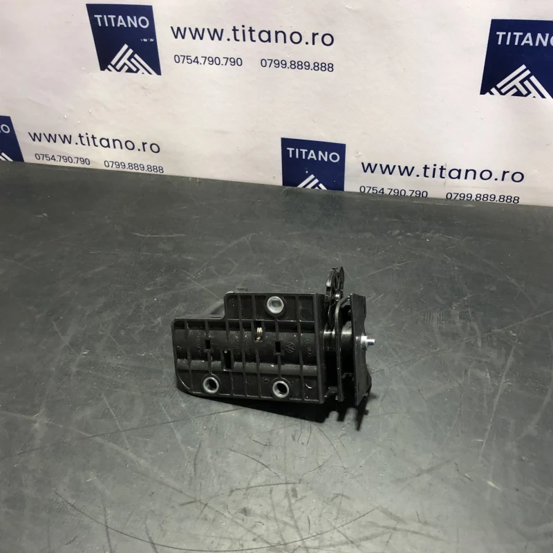 Maner usa dreapta spate / Volkswagen Sharan 7N 2013 / Caroserie, oglinzi si faruri