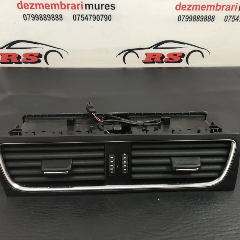 Grila aer bord / Audi A4 B8 2011 / Interior