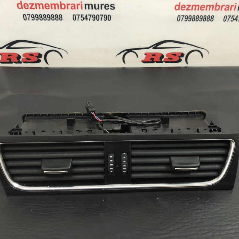 Grila aer bord Audi 