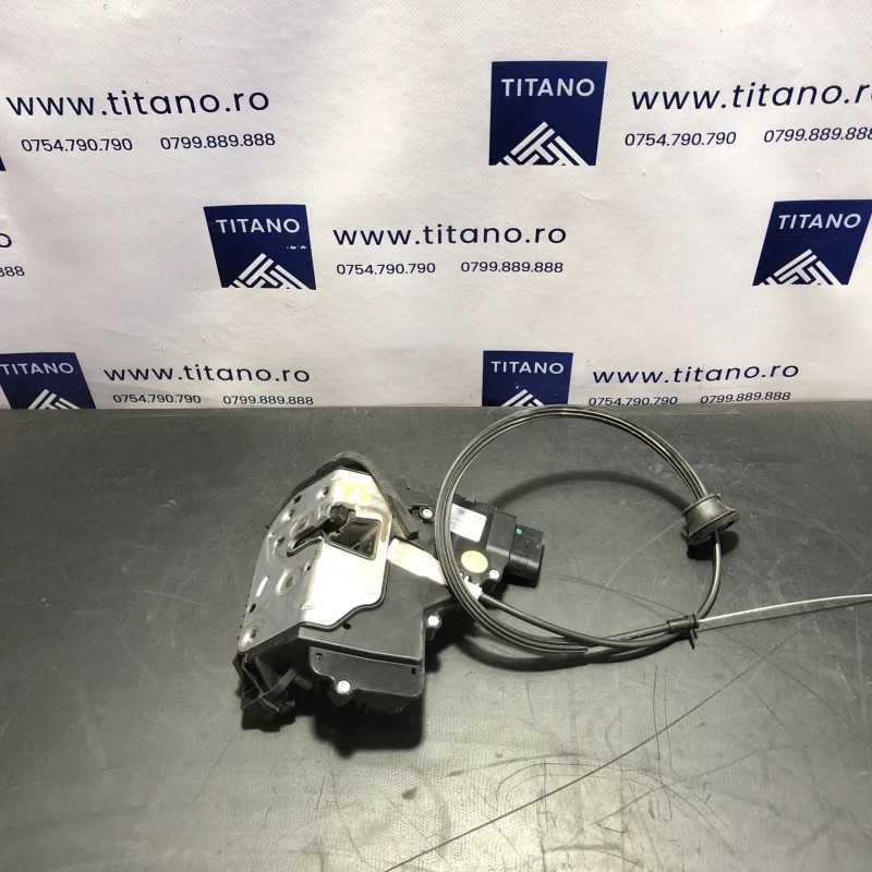 Iala broasca usa stanga spate / Seat Alhambra 7N 2012 / Caroserie, oglinzi si faruri
