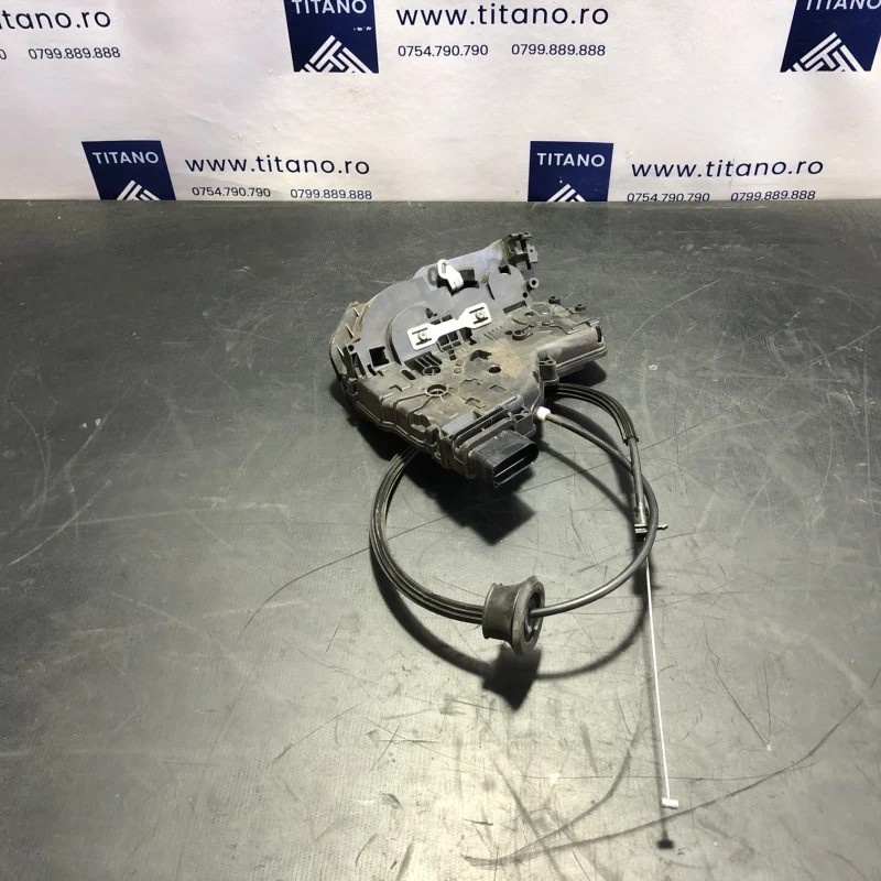 Iala broasca usa stanga spate / Seat Alhambra 7N 2012 / Caroserie, oglinzi si faruri