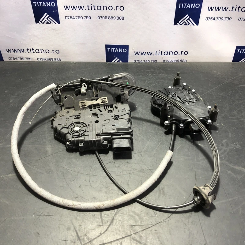 Iala broasca usa dreapta spate softclose / Seat Alhambra 7N 2012 / Caroserie, oglinzi si faruri
