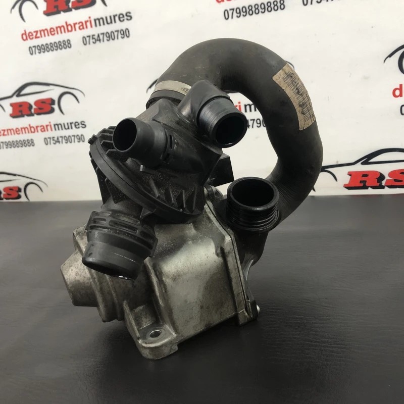 Pompa apa cu carcasa termostat BMW X3 F25 2011