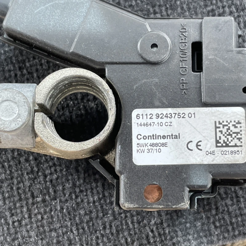 Borna baterie / BMW X3 F25 2011 / Audio si electronice