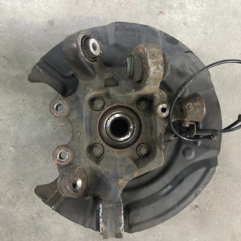 Fuzeta stanga spate / BMW X3 F25 2011 / Directie si suspensie