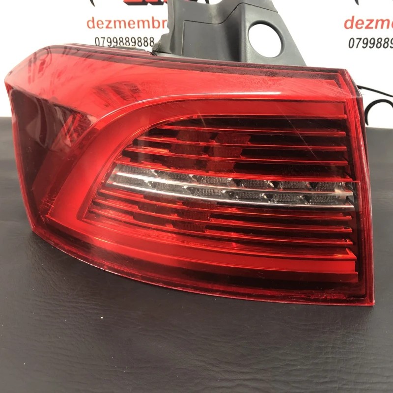 Stop led stanga caroserie Volkswagen Passat B8 2015