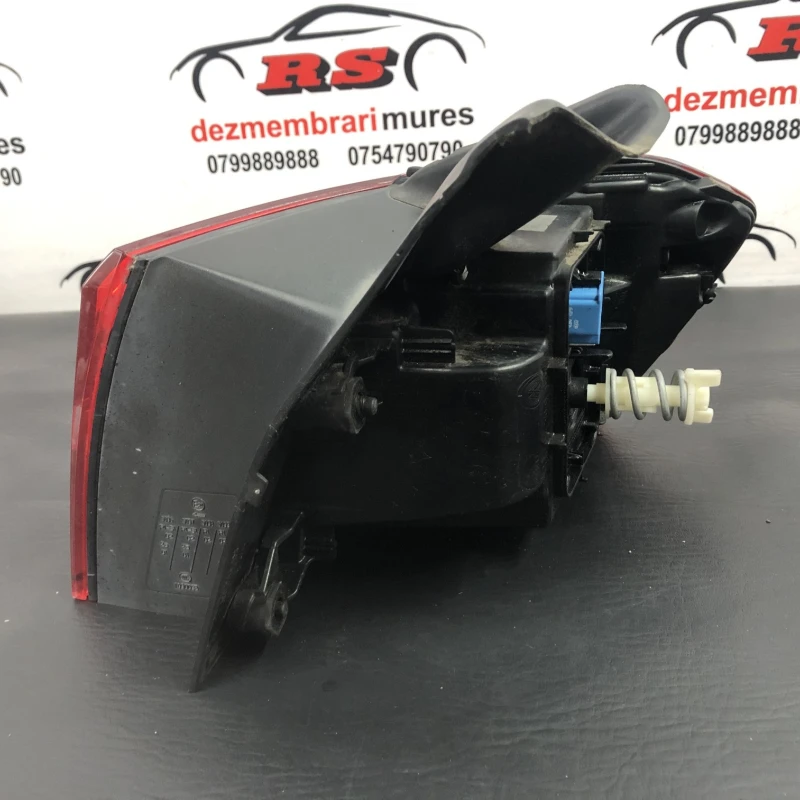Stop led stanga caroserie / Volkswagen Passat B8 2016 / Caroserie, oglinzi si faruri