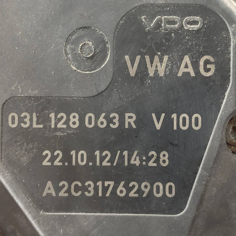 Clapeta de acceleratie / Volkswagen Passat B7 2013 / Motor, racire si evacuare