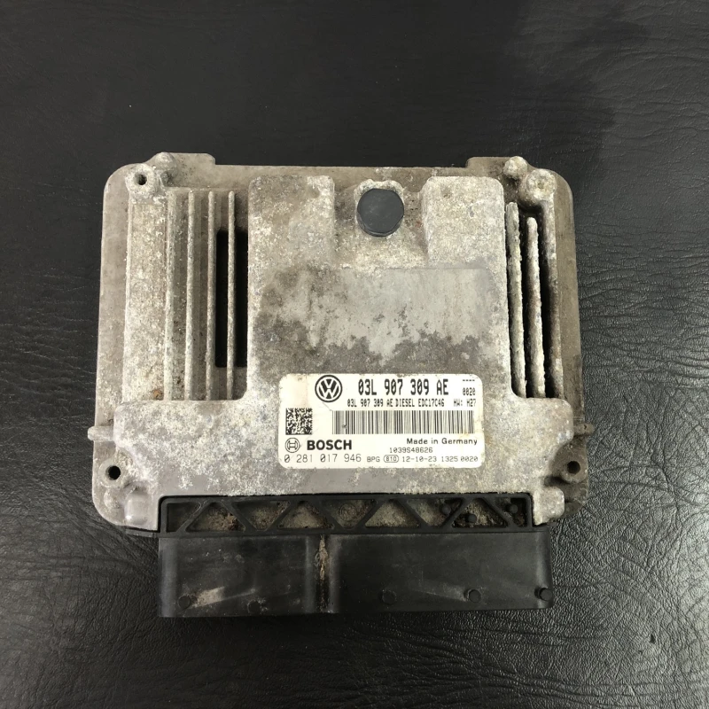 Calculator motor ecu Volkswagen 