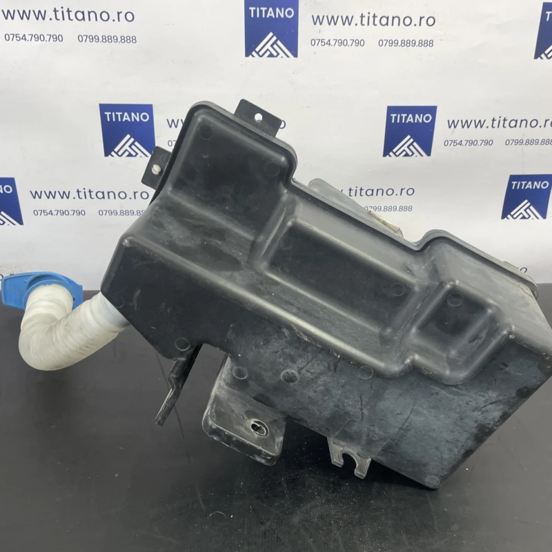 Vas lichid parbriz strop gel / Seat Alhambra 7N 2012 / Caroserie, oglinzi si faruri