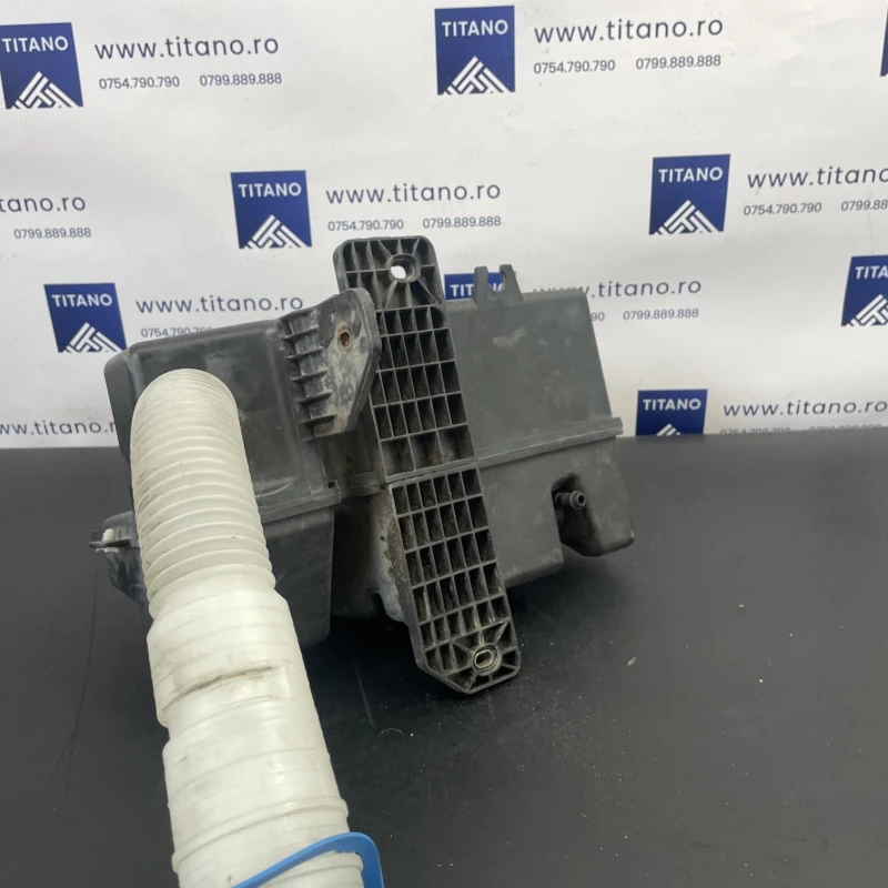 Vas lichid parbriz strop gel / Seat Alhambra 7N 2012 / Caroserie, oglinzi si faruri