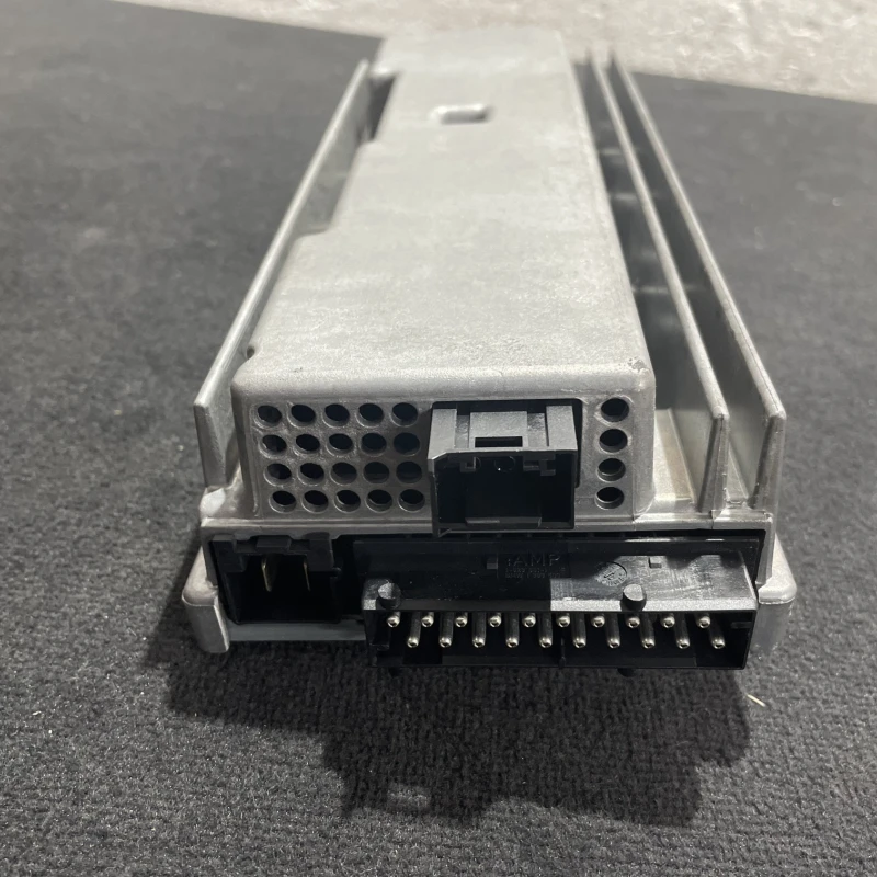 Amplificator audio BMW 