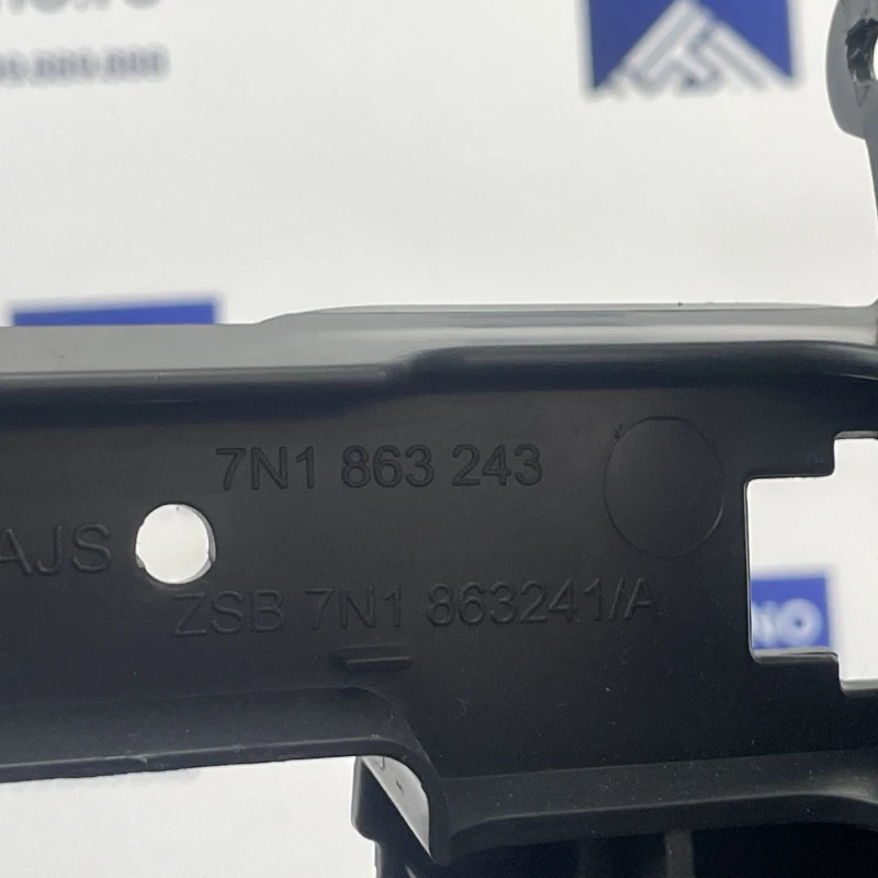 Cotiera centrala / Seat Alhambra 7N 2012 / Interior