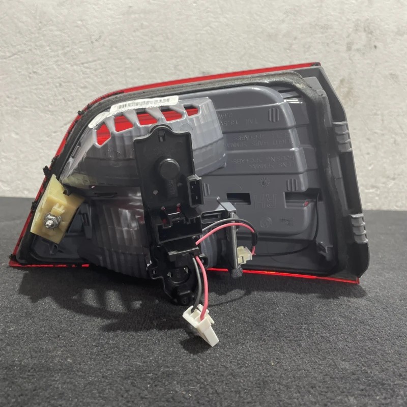 Stop dreapta haion / BMW X3 F25 2011 / Caroserie, oglinzi si faruri