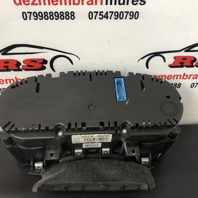 Ceas bord / Volkswagen Golf MK6 2010 / Audio si electronice
