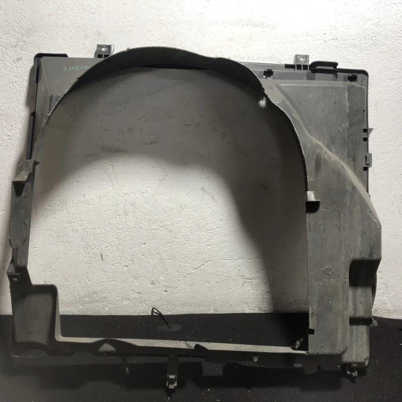 Carcasa ventilator racire / Nissan Navara D40 2007 / Motor, racire si evacuare