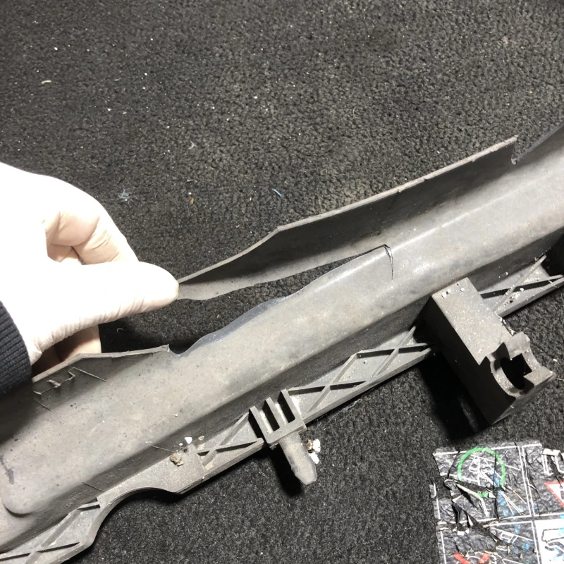 Carcasa ventilator racire / Nissan Navara D40 2007 / Motor, racire si evacuare