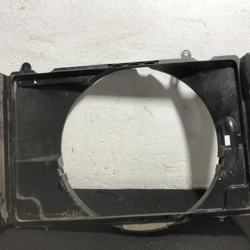 Carcasa ventilator racire / Nissan Navara D40 2007 / Motor, racire si evacuare