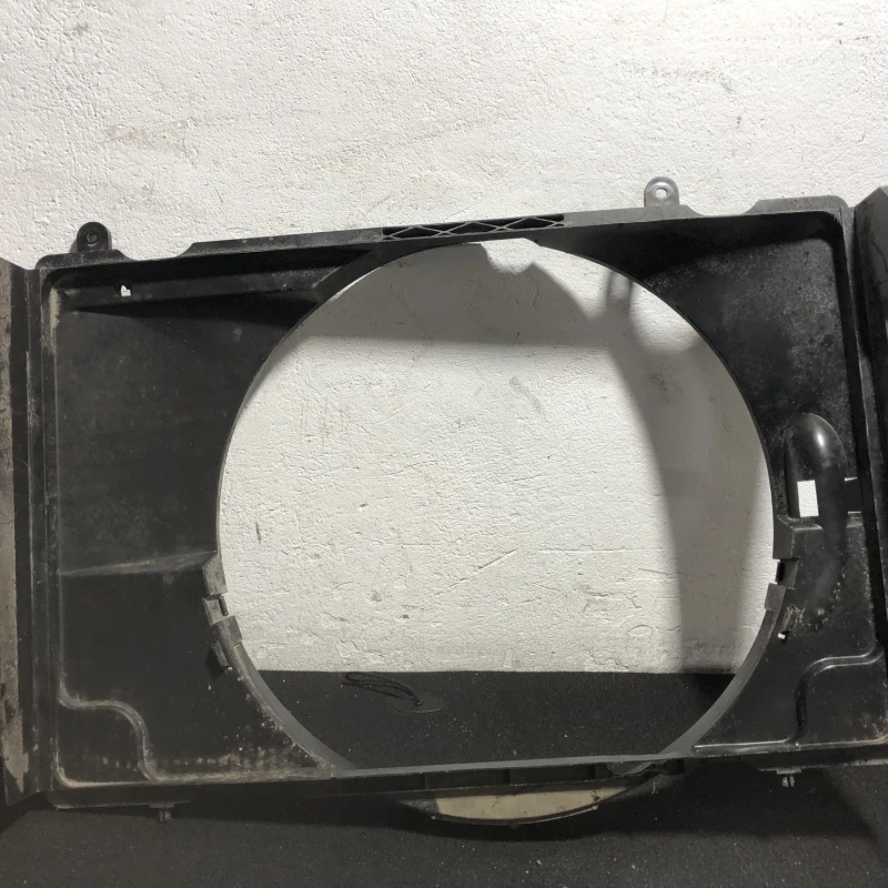 Carcasa ventilator racire / Nissan Navara D40 2007 / Motor, racire si evacuare