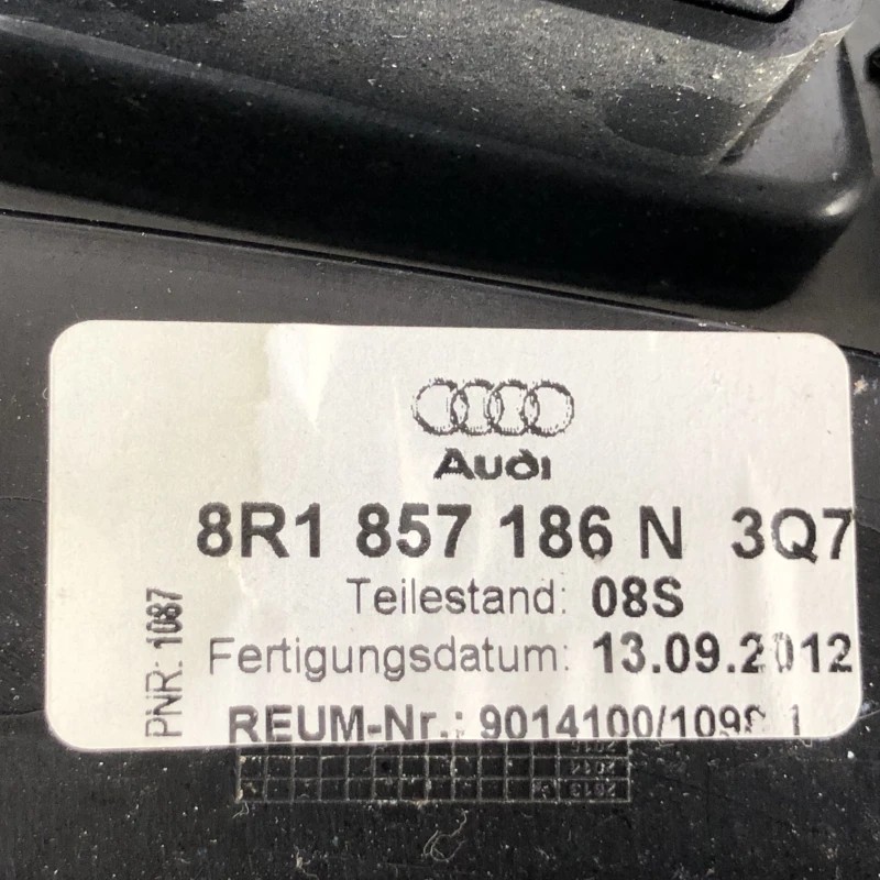 Ornament trim display navigatie / Audi Q5 8R 2012 / Interior