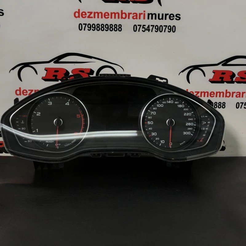 Ceasuri bord / Audi A4 B8 2017 / Audio si electronice